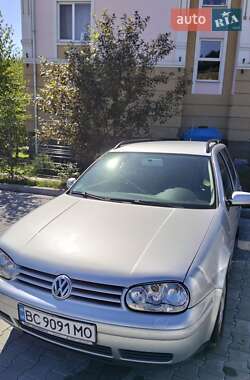 Универсал Volkswagen Golf 2003 в Львове