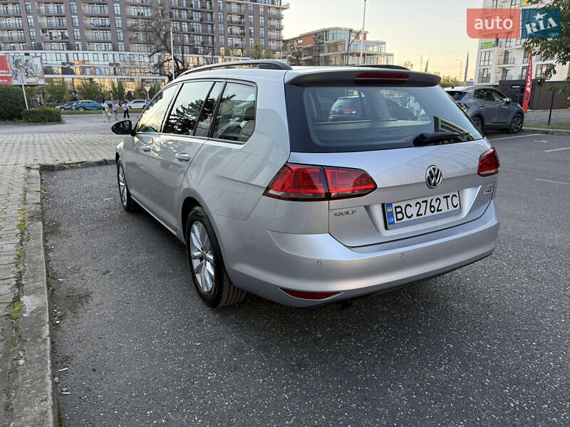 Универсал Volkswagen Golf 2015 в Ужгороде