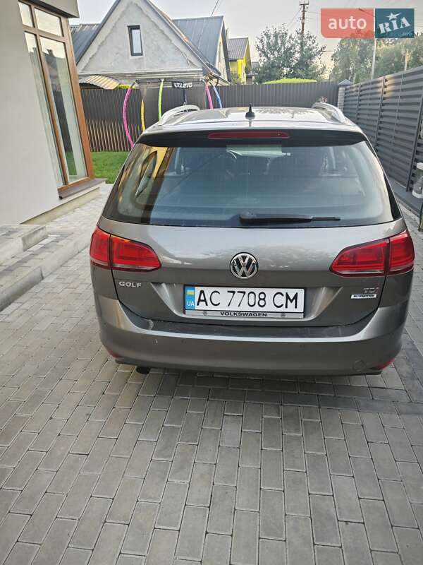 Универсал Volkswagen Golf 2015 в Луцке