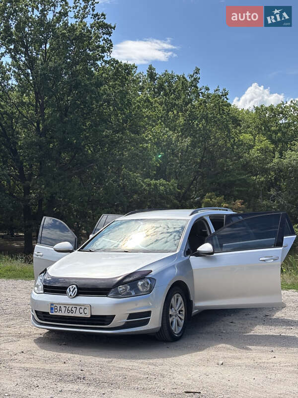 Универсал Volkswagen Golf 2016 в Знаменке