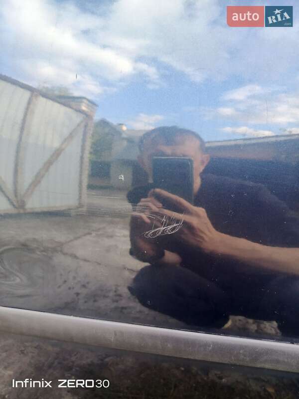 Універсал Volkswagen Golf 2005 в Обухові