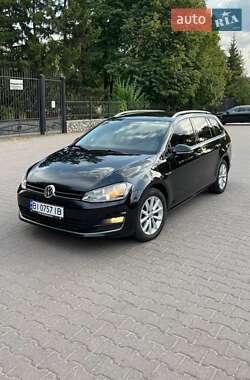 Універсал Volkswagen Golf 2016 в Полтаві