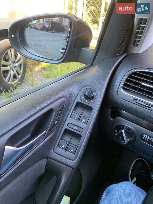 Хетчбек Volkswagen Golf 2008 в Ратному