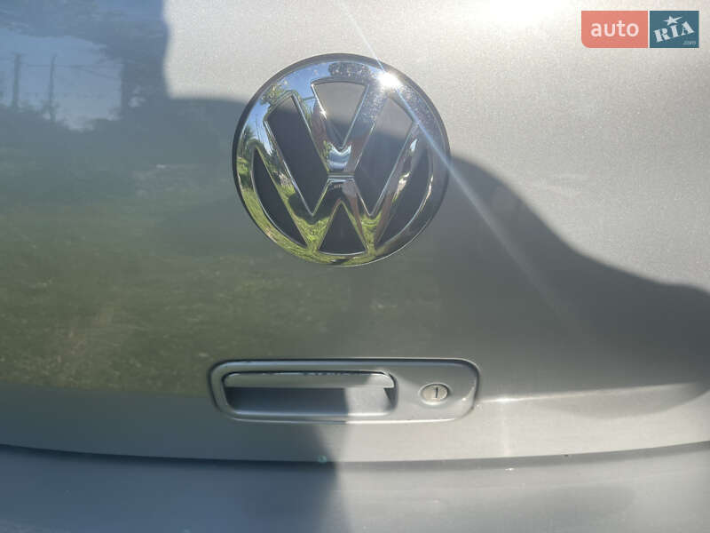 Хетчбек Volkswagen Golf 2002 в Кам'янець-Подільському