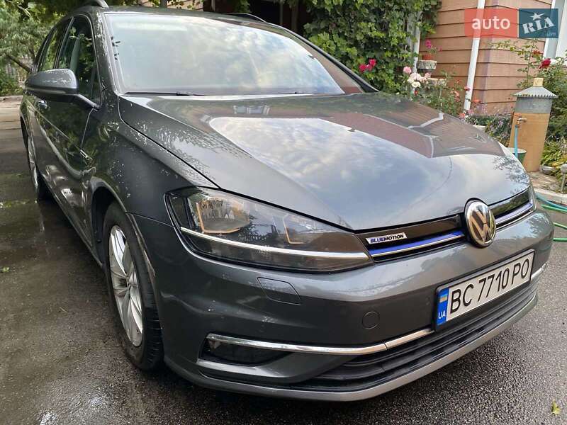 Универсал Volkswagen Golf 2019 в Мироновке