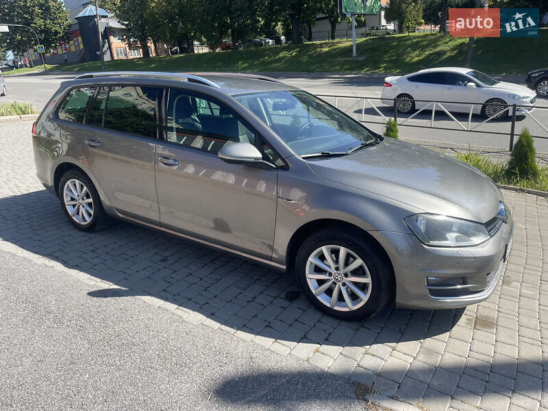 Універсал Volkswagen Golf 2015 в Хмельницькому