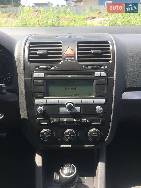 Универсал Volkswagen Golf 2007 в Луцке