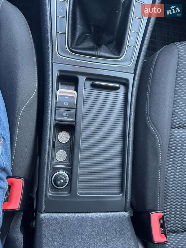 Универсал Volkswagen Golf 2017 в Жмеринке