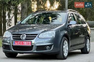 Універсал Volkswagen Golf 2009 в Умані