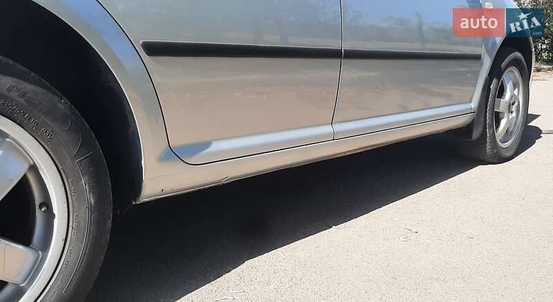 Универсал Volkswagen Golf 2001 в Кривом Роге