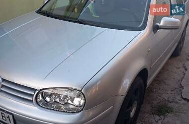 Універсал Volkswagen Golf 2004 в Яготині