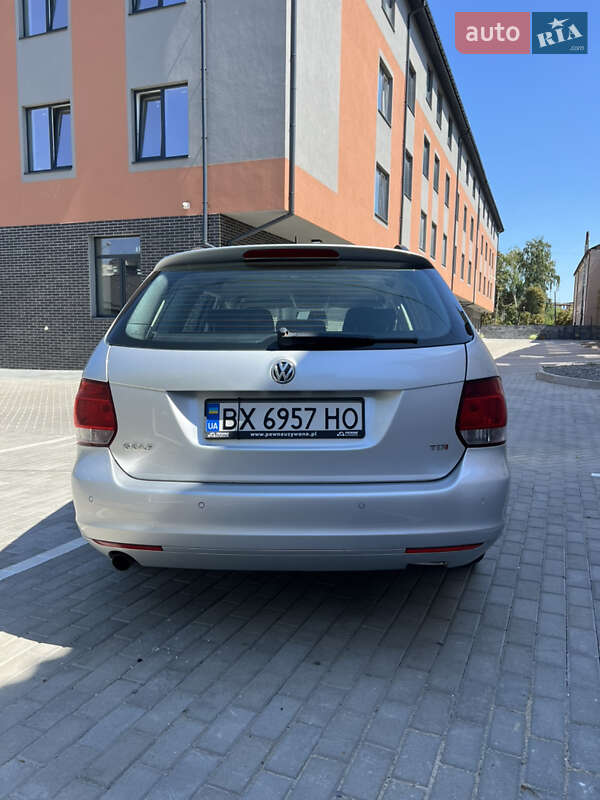 Универсал Volkswagen Golf 2012 в Ровно