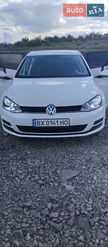 Хетчбек Volkswagen Golf 2014 в Новодністровську