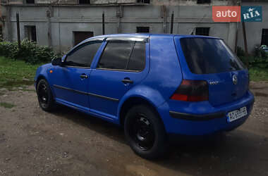 Хетчбек Volkswagen Golf 1999 в Іршаві