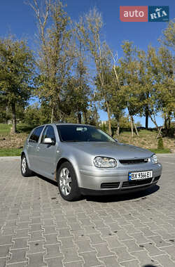 Хэтчбек Volkswagen Golf 2003 в Хмельницком