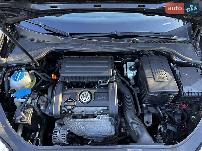 Хэтчбек Volkswagen Golf 2008 в Харькове