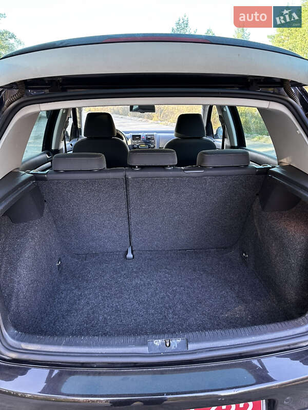 Хэтчбек Volkswagen Golf 2008 в Харькове