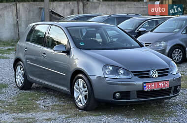 Хэтчбек Volkswagen Golf 2008 в Виннице