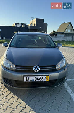 Универсал Volkswagen Golf 2010 в Луцке