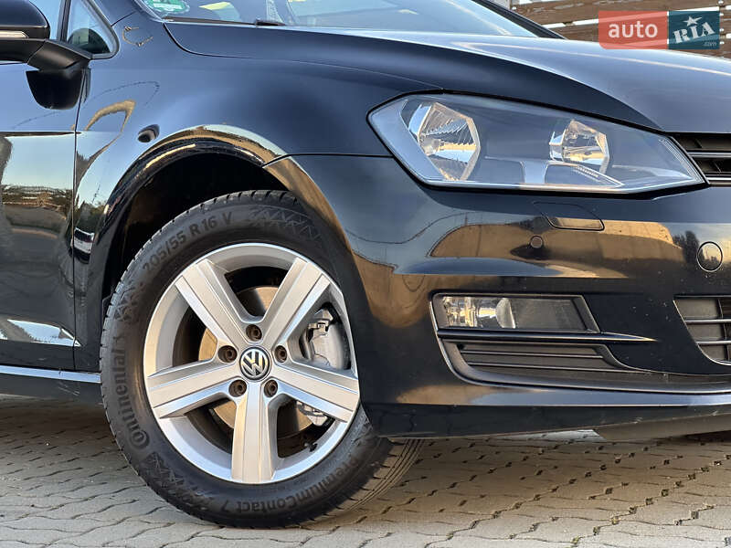 Универсал Volkswagen Golf 2015 в Стрые