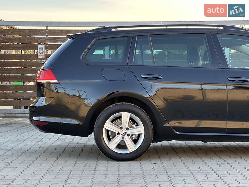 Универсал Volkswagen Golf 2015 в Стрые