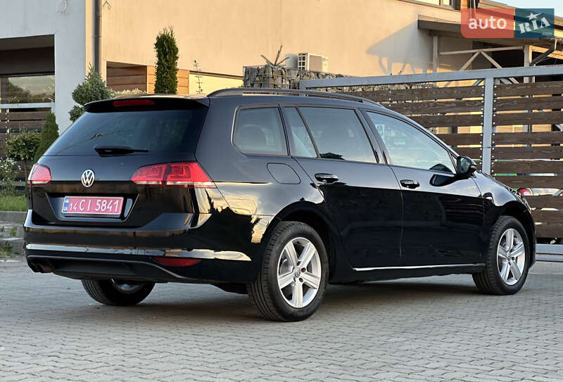 Универсал Volkswagen Golf 2015 в Стрые