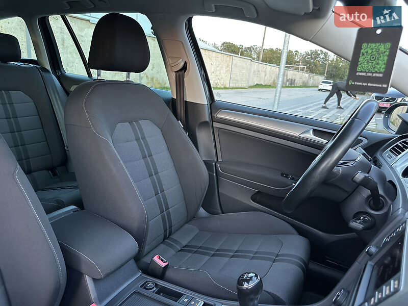 Универсал Volkswagen Golf 2015 в Стрые