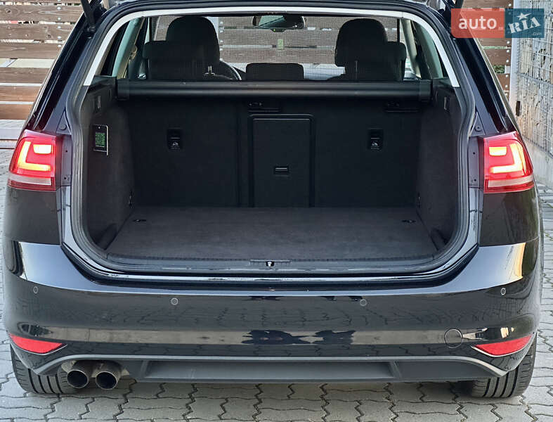 Универсал Volkswagen Golf 2015 в Стрые