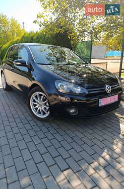 Хетчбек Volkswagen Golf 2010 в Луцьку