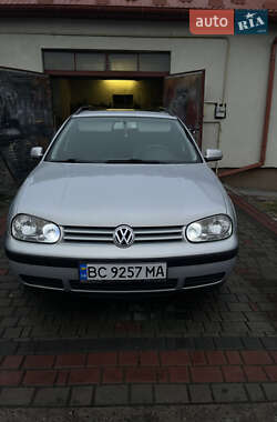 Універсал Volkswagen Golf 1999 в Белзі