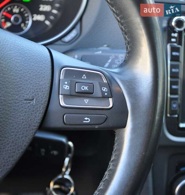 Хэтчбек Volkswagen Golf 2011 в Одессе