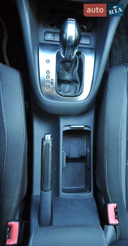 Хэтчбек Volkswagen Golf 2011 в Одессе