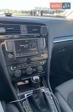 Универсал Volkswagen Golf 2015 в Львове