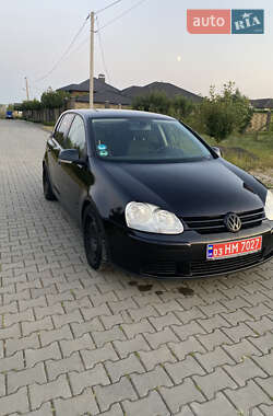 Хетчбек Volkswagen Golf 2004 в Луцьку