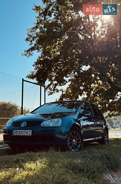 Хетчбек Volkswagen Golf 2005 в Вінниці