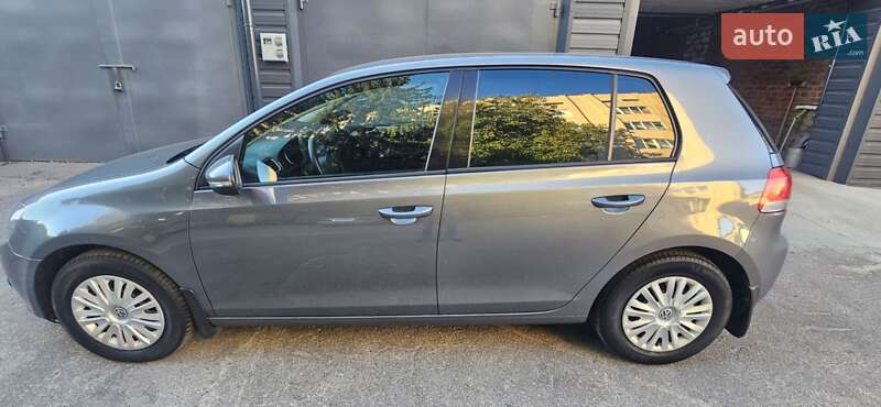 Хэтчбек Volkswagen Golf 2011 в Белой Церкви