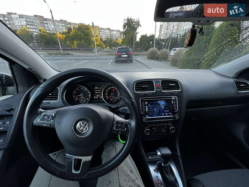 Хэтчбек Volkswagen Golf 2008 в Черкассах
