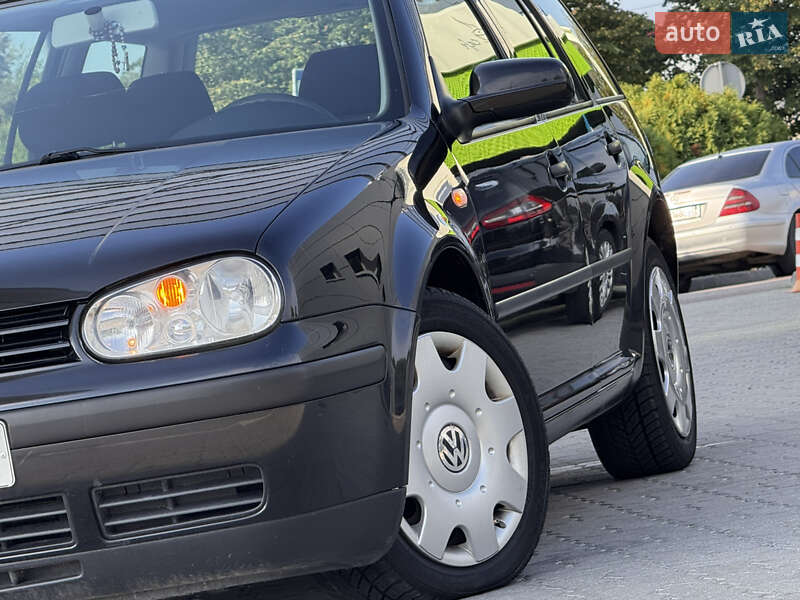 Універсал Volkswagen Golf 2001 в Дрогобичі