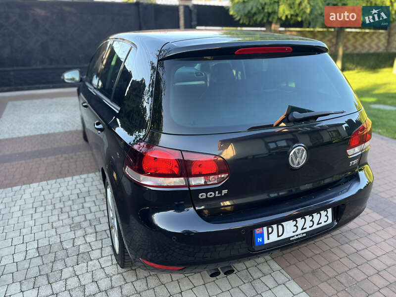 Хетчбек Volkswagen Golf 2010 в Луцьку