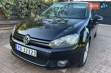 Хэтчбек Volkswagen Golf 2010 в Луцке