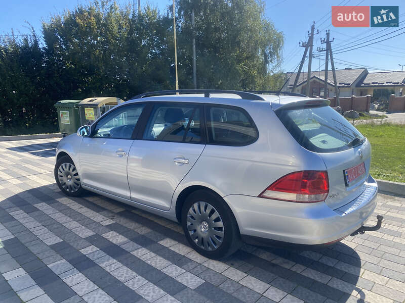 Універсал Volkswagen Golf 2008 в Львові