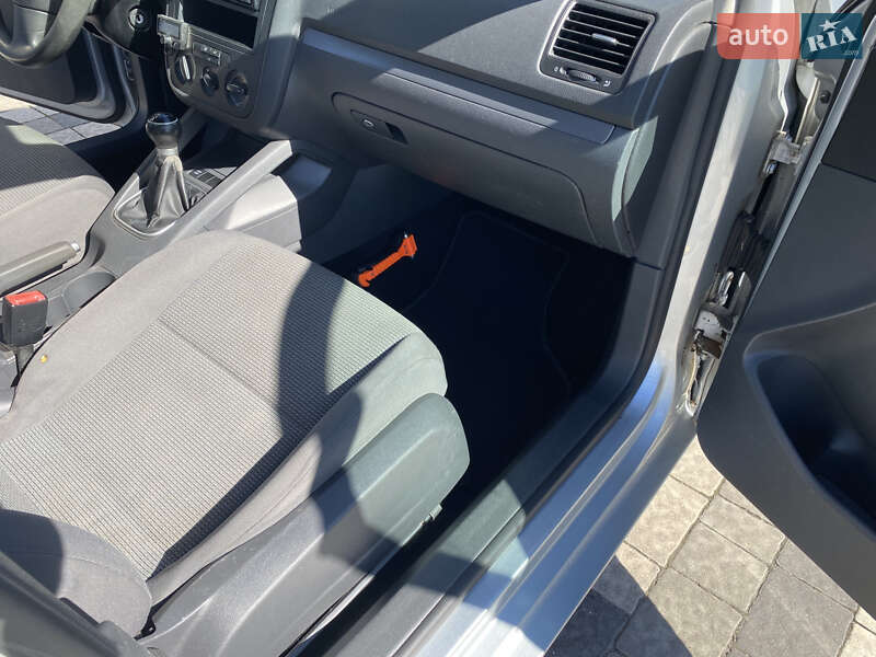 Універсал Volkswagen Golf 2008 в Львові