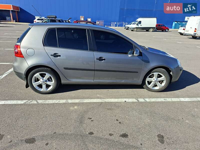 Хетчбек Volkswagen Golf 2005 в Мукачевому фото 5 Хетчбек Volkswagen Golf 2005 в Мукачевому