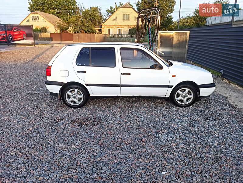 Хетчбек Volkswagen Golf 1997 в Люботині фото 6 Хетчбек Volkswagen Golf 1997 в Люботині
