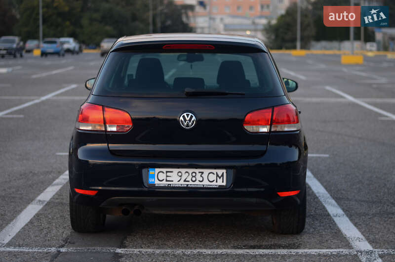 Хэтчбек Volkswagen Golf 2011 в Черновцах