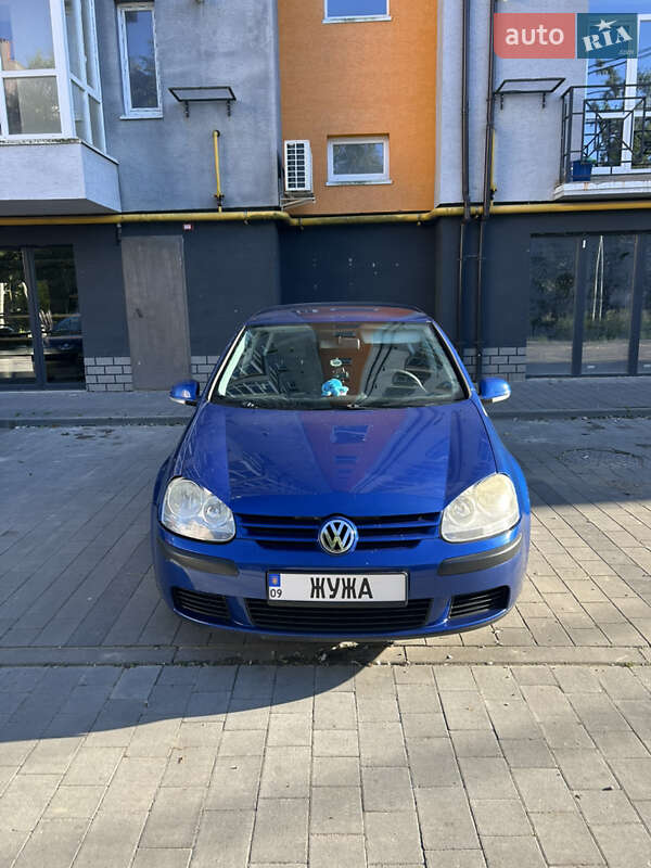 Volkswagen Golf 2004