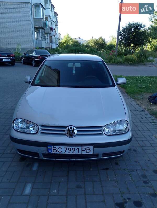 Volkswagen Golf 2000