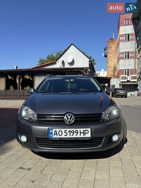 Універсал Volkswagen Golf 2010 в Ужгороді