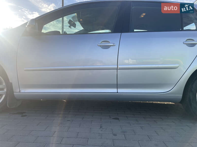 Хетчбек Volkswagen Golf 2007 в Ізмаїлі