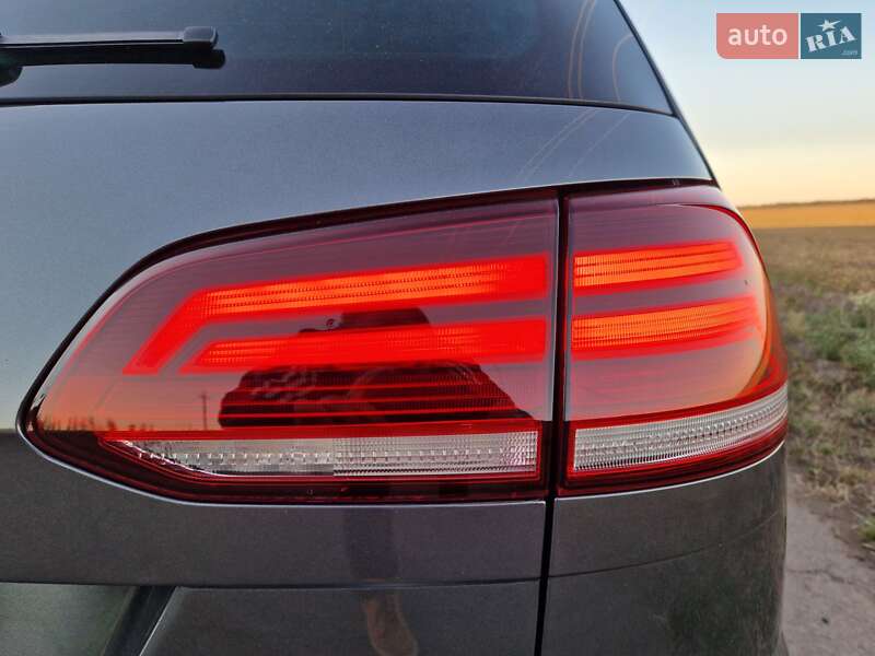 Универсал Volkswagen Golf 2019 в Кропивницком фото 20 Универсал Volkswagen Golf 2019 в Кропивницком